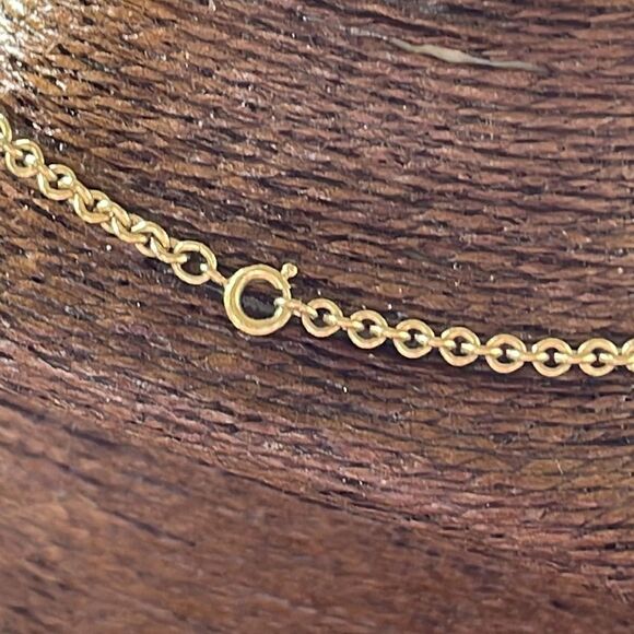 Vintage Avon Gold Chain Necklace - Picture 2 of 5